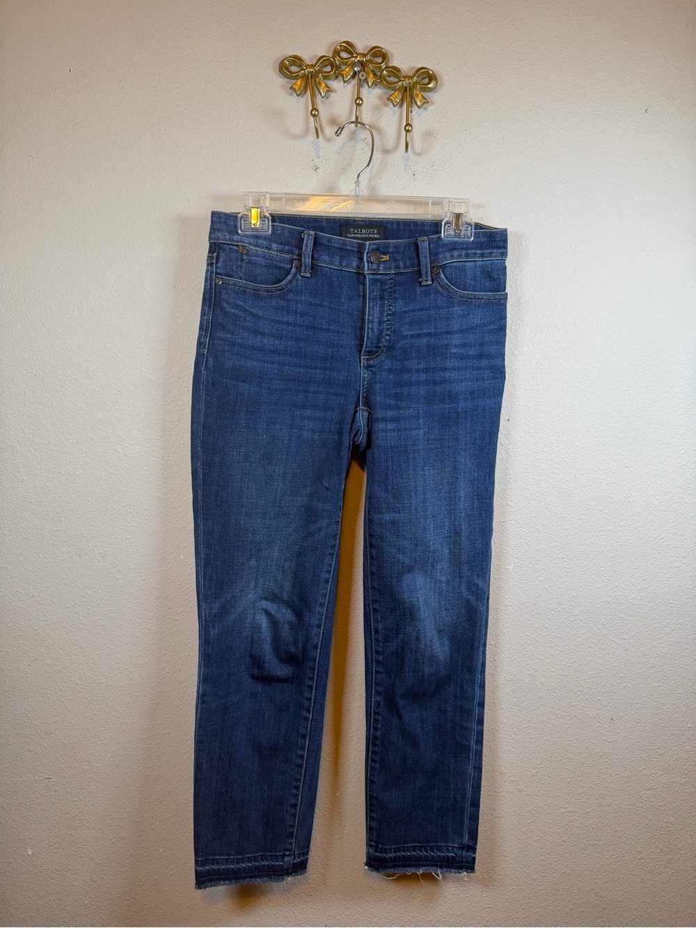 Talbots Women's Deep Indigo Straight Leg Jeans. Size 2